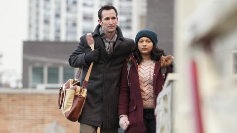 Noah Wyle, Aliyah Royale in CBS' 'The Red Line'