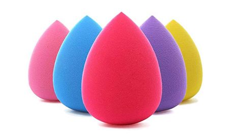 <strong>BEAKY Makeup Sponges ($8.99; </strong><a href="https://www.amazon.com/BEAKEY-Foundation-Blending-Flawless-Multi-colored/dp/B01F36JEXE/ref=as_li_ss_tl?ie=UTF8&linkCode=ll1&tag=021850fivestar-20&linkId=3e37b322876be447a9a94265055d22e5&language=en_US" target="_blank" target="_blank"><strong>amazon.com</strong></a><strong>)</strong><br />