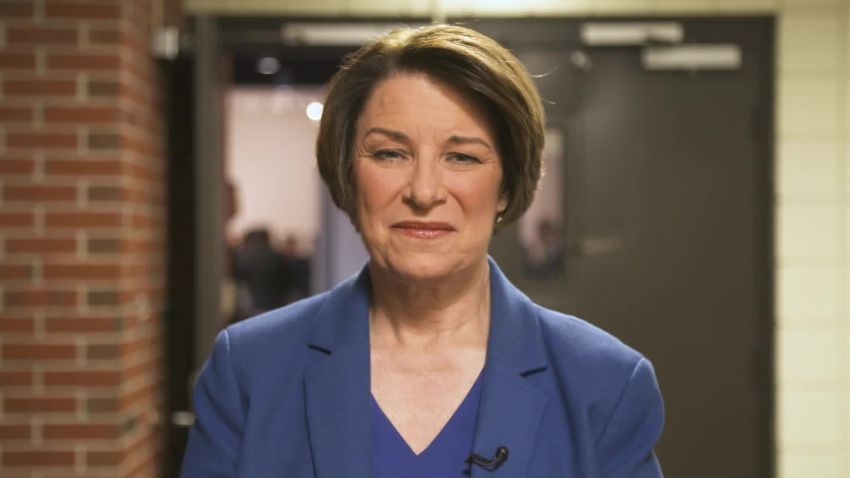 Questions with Senator Amy Klobuchar before town hall lc orig_00000000.jpg