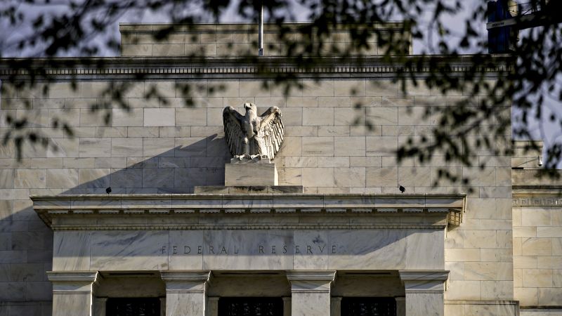 Why Fed rate cuts now would be bizarre | CNN Business