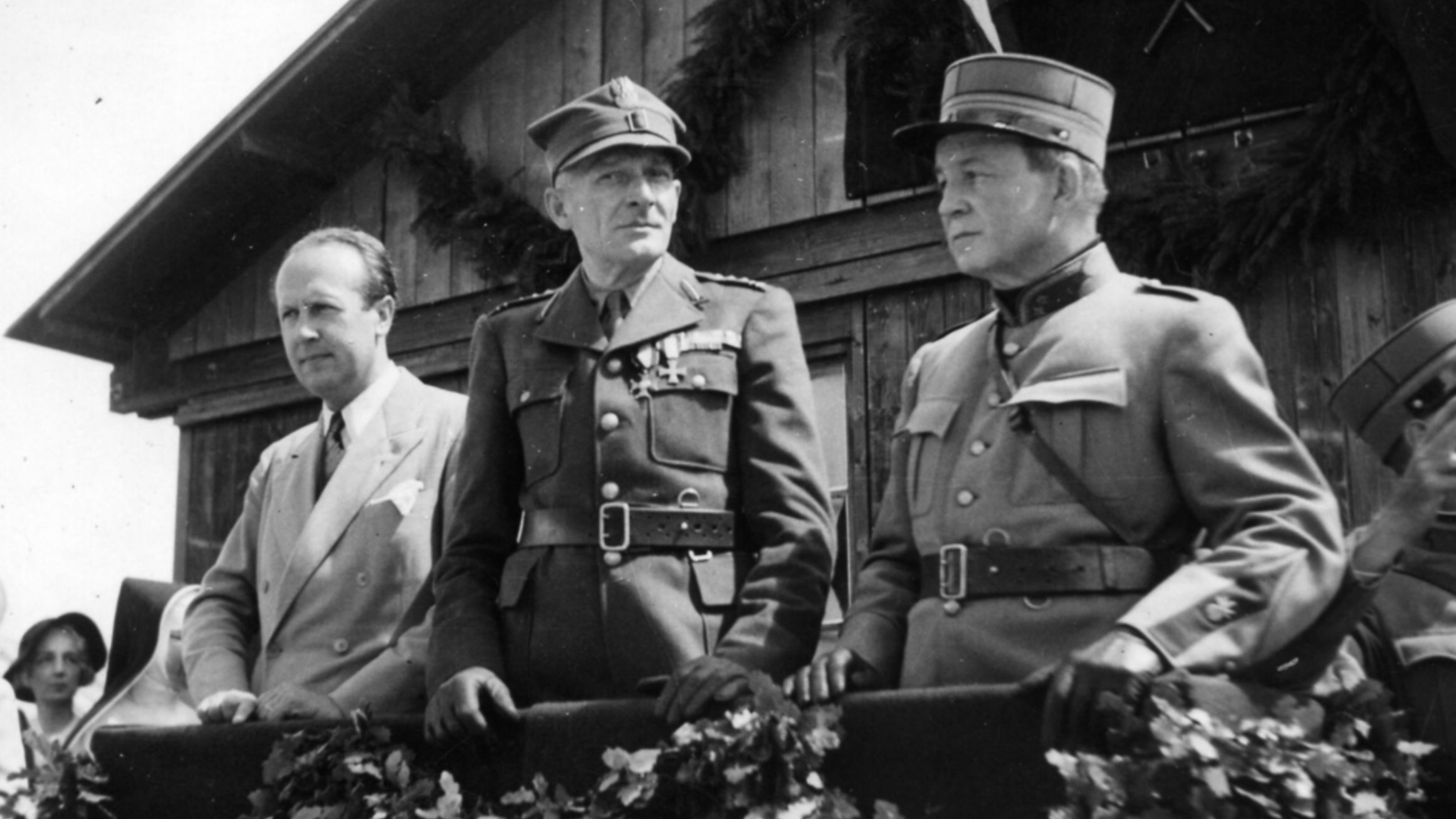 Photo taken during Ryniewicz's visit to one of the camps of Polish soldiers in Switzerland (between 1940-1945) in the capacity of the Head of the Political Division of the Polish Legation (Archivum Helveto-Polonicum, Fribour).