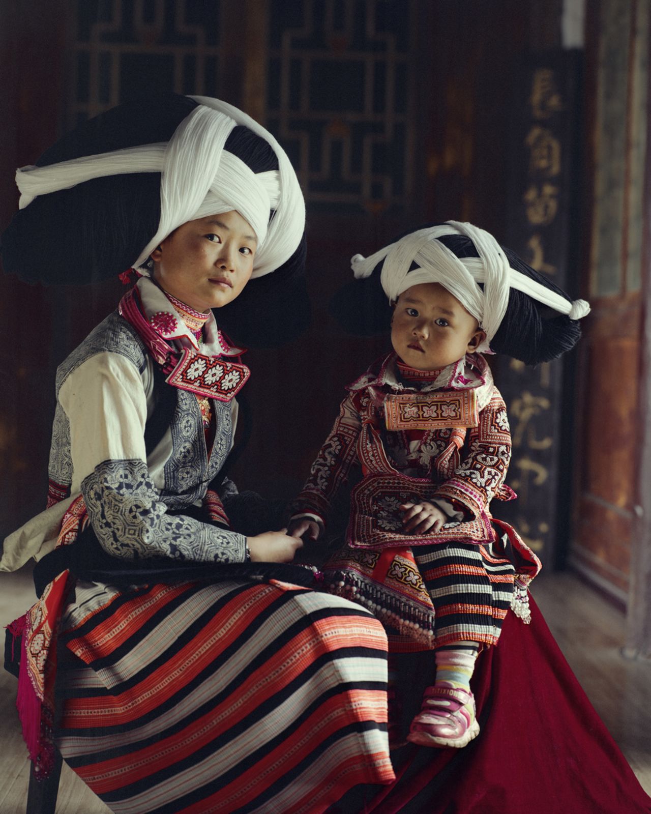 A Longhorn Miao woman and child from Suojia (in the Chinese province of Guizhou) in 2016.