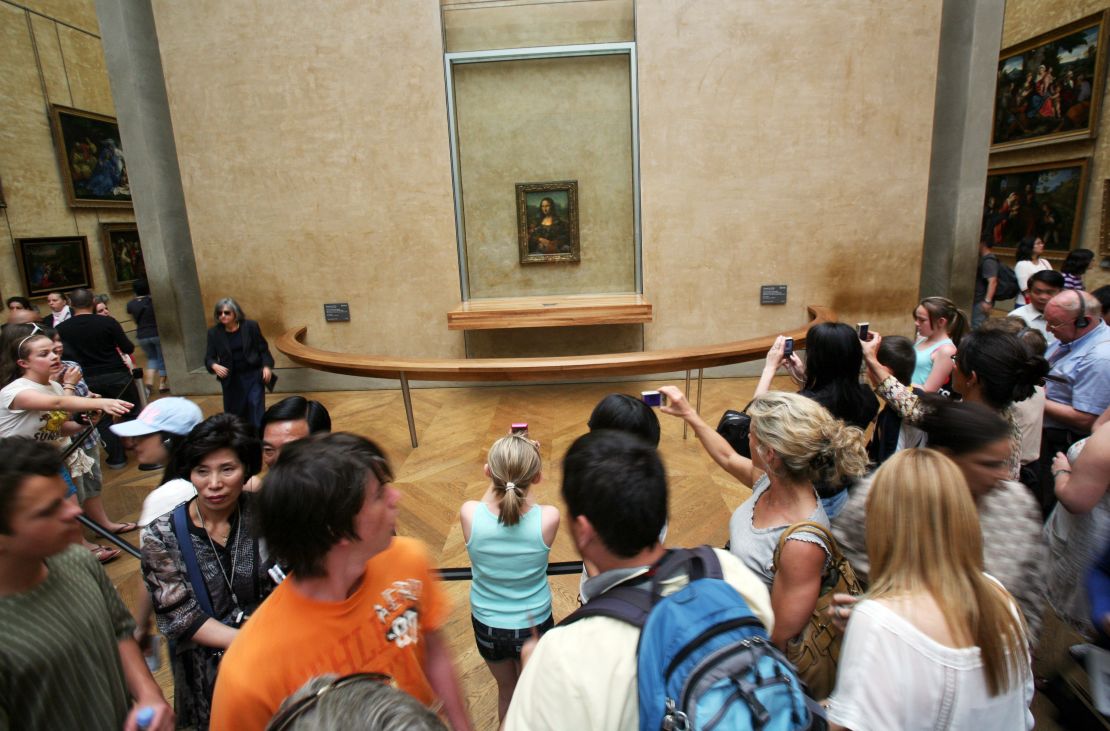 More than a century ago, "Mona Lisa" was taken from the Louvre in Paris and hidden away for a couple of years.