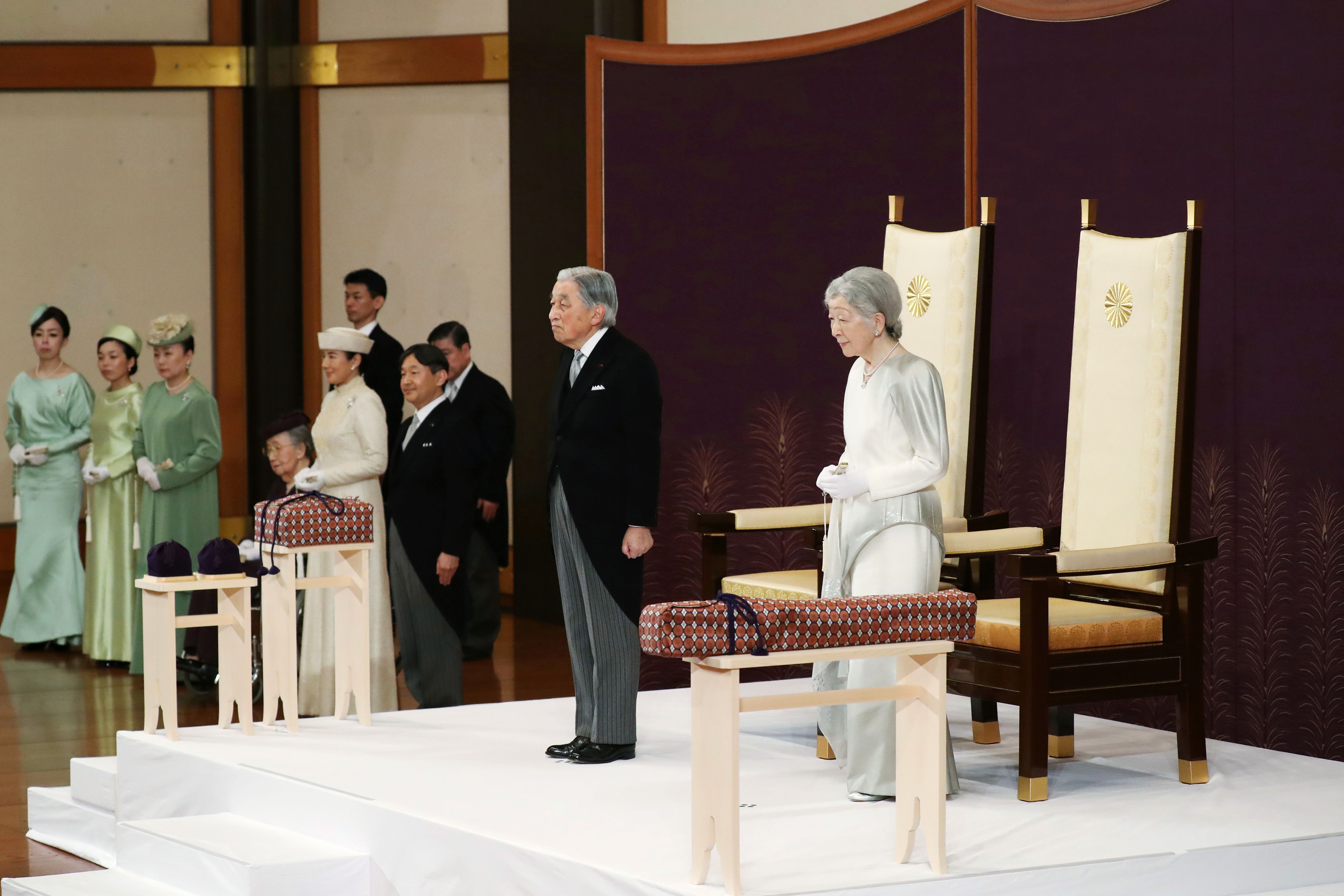 Emperor Akihito becomes first Japanese monarch to abdicate in 200 years | CNN