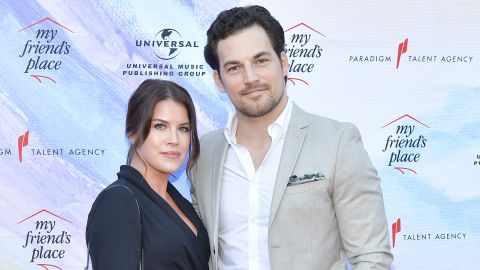 Nichole Gustafson and Giacomo Gianniotti got married in Italy