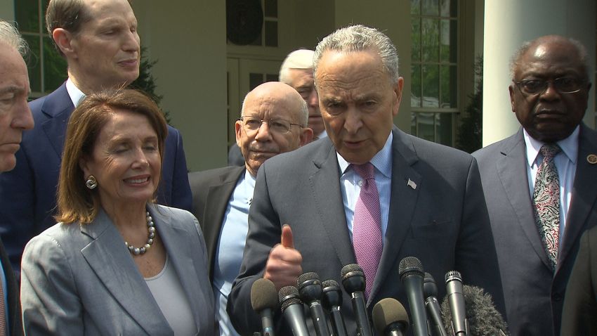 01 pelosi schumer presser 0430