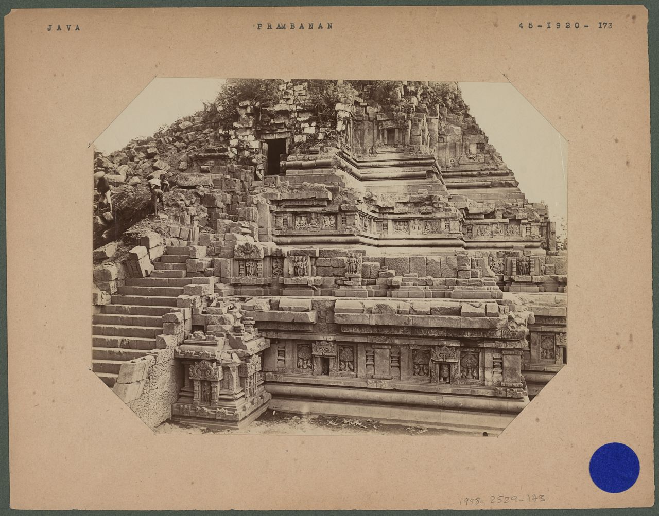 In what Barthe calls "a very early example of a selfie," photographer Kassian Cephas can be seen standing by the temple entrance.