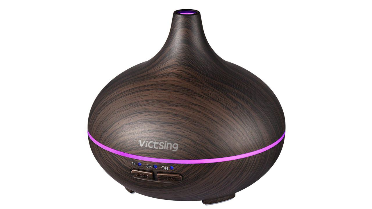 <strong>VicTsing Essential Oil Diffuser ($19.99; </strong><a href="https://amzn.to/2GU60aa" target="_blank" target="_blank"><strong>amazon.com</strong></a><strong>)</strong><br />This diffuser will not only make mom's home smell incredible with her favorite essential oil scents, but with its soothing LED light and sleek design, it will look great on display, too