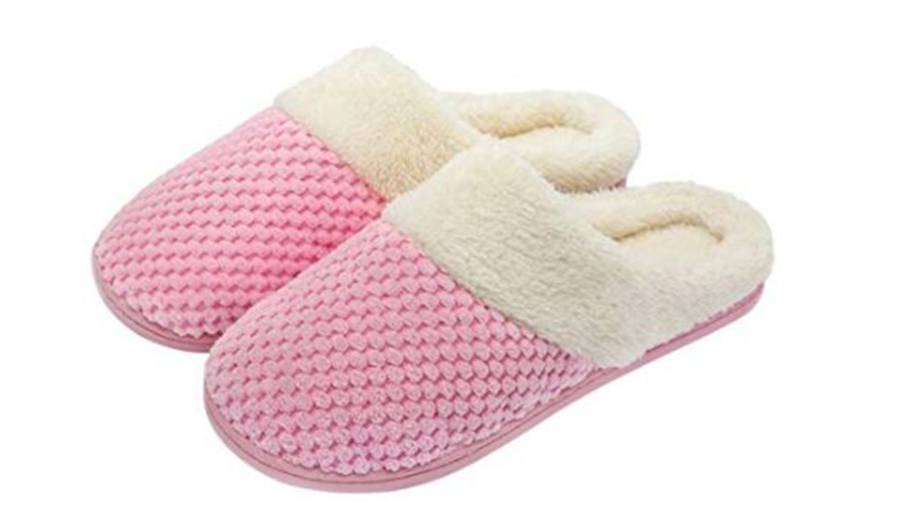 <strong>UltraIdeas Comfort Coral Fleece Memory Foam Slippers (starting at $17.99; </strong><a href="https://amzn.to/2LiKcJN" target="_blank" target="_blank"><strong>amazon.com</strong></a><strong>)</strong><br /><br />Everyone loves a supersoft pair of memory foam slippers and these will keep mom's feet cozy and warm<br /><br />
