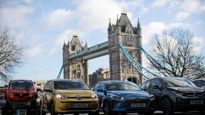 LONDON, ENGLAND - FEBRUARY 23: Alternatively-fuelled vehicles including hybrid, plug-in hybrid, electric and hydrogen cars are displayed during a photocall by the Society Of Motor Manufacturers in Potters Field on February 23, 2017 in London, England. In a bid to reduce pollution older, more polluting cars will be subject to a £10 T-Charge for entering the congestion charge zone in London from October 23. (Photo by Jack Taylor/Getty Images)