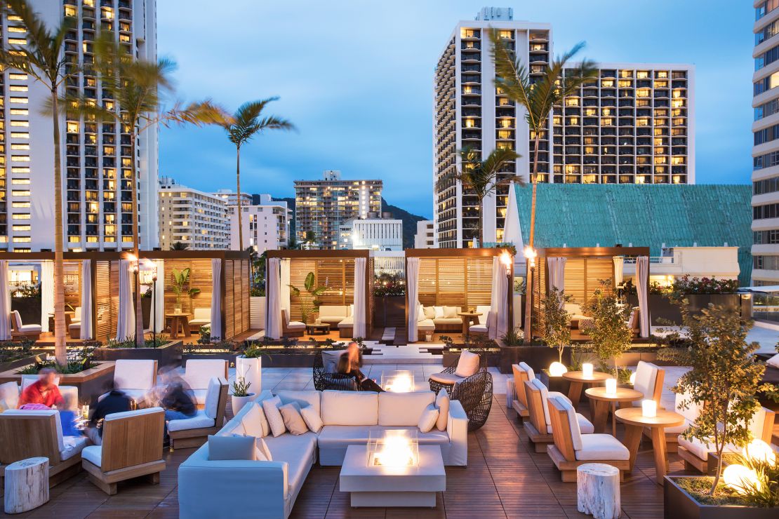 At the Alohilani Resort in Waikiki, for example, guests receive breakfast, early check-in and late checkout by booking through Travel Leaders Network.