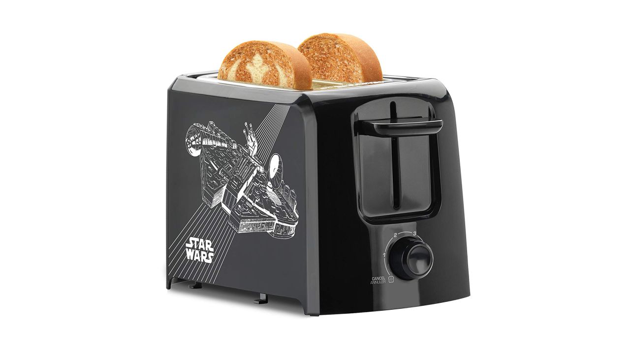 <strong>Star Wars 2-Slice Toaster ($11.42, originally $19.99; </strong><a href="https://amzn.to/2GYPmpU" target="_blank" target="_blank"><strong>amazon.com</strong></a><strong>)</strong><br />
