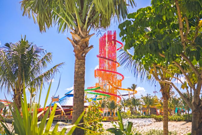 <strong>Daredevil's Tower:</strong> Daredevil's Tower at Thrill Waterpark boasts seven water slides of various heights, including the 135-foot-tall Daredevil's Peak -- the tallest water slide in North America.
