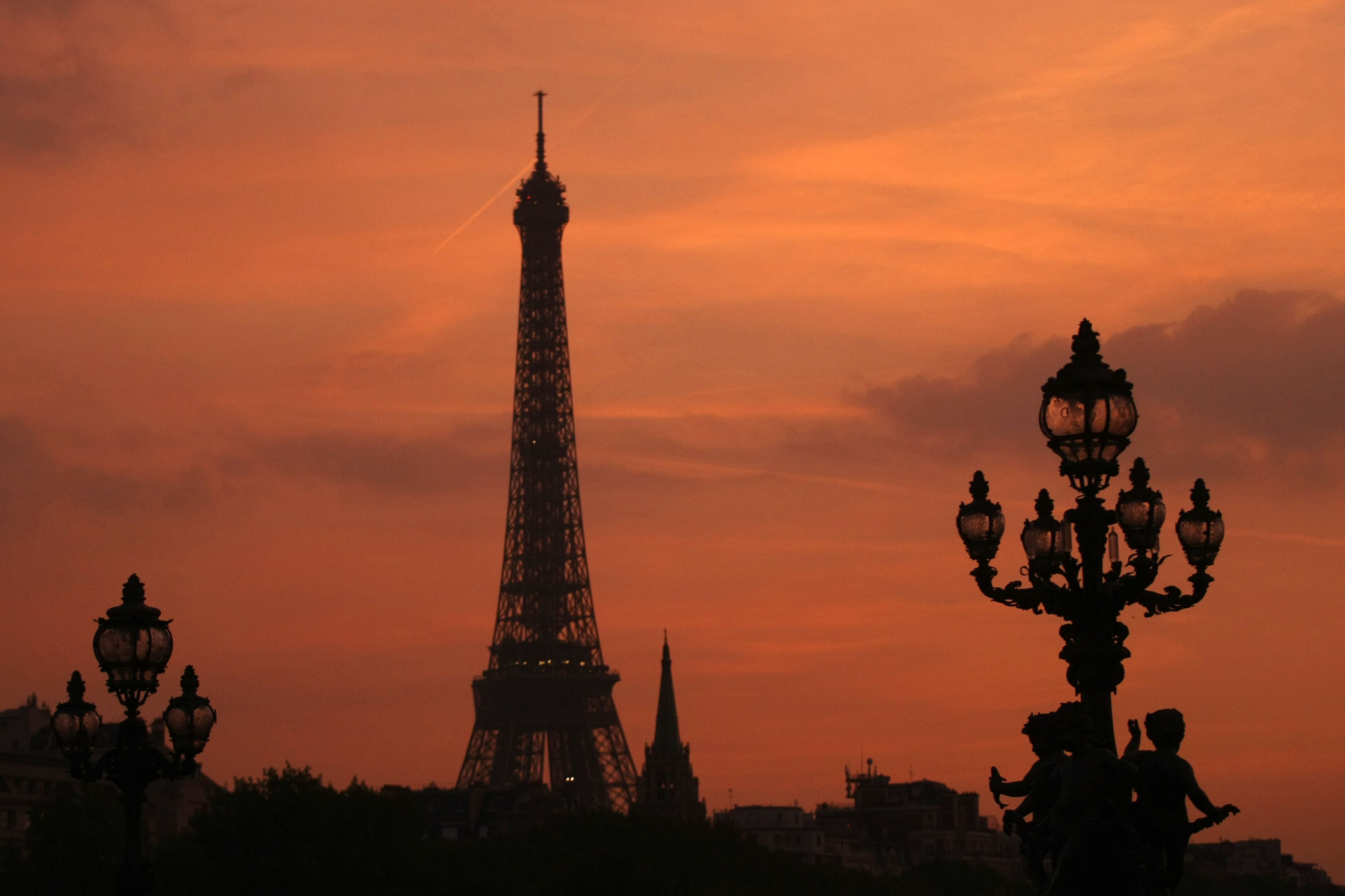 Eiffel Tower Completes Its Gradual Reopening by Welcoming Visitors