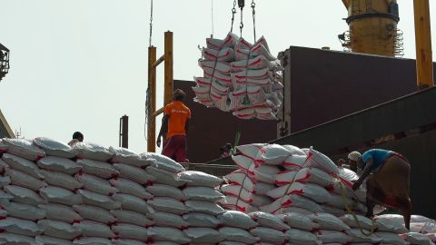 Supplies are unloaded from a ship that made it through the blockade to Hodeidah.