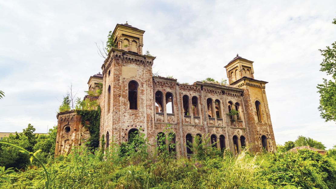 This Bulgarian synagogue in Vidin was abandoned following the Second World War