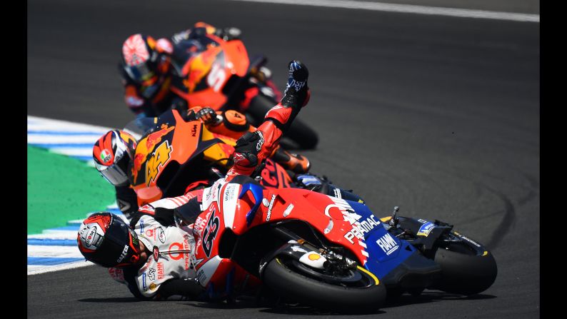 Pramac Racing's Italian rider Francesco Bagnaia falls down during the MotoGP race of the Spanish Grand Prix at the Jerez - Angel Nieto circuit in Jerez de la Frontera on May 5, 2019. 