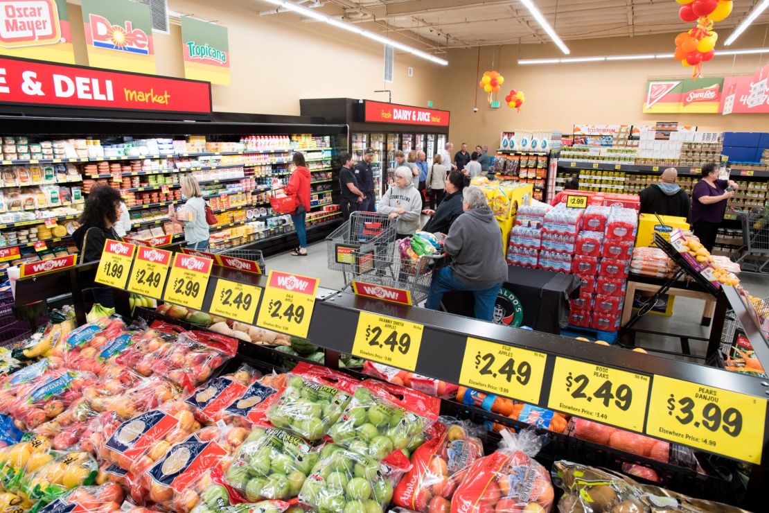 Grocery Outlet is hitting the public market and hopes to raise $100 million through an IPO.