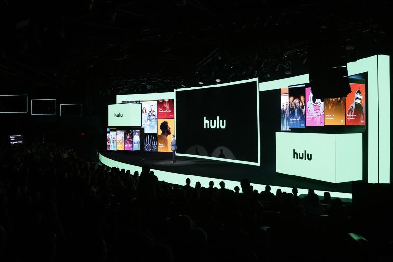 Cnn on best sale hulu live