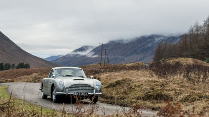 james bond aston martin wide