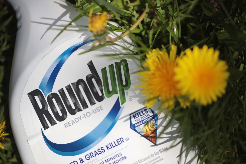 Bayer Settles Lawsuits From Cancer Patients Over Roundup Weed Killer In ...