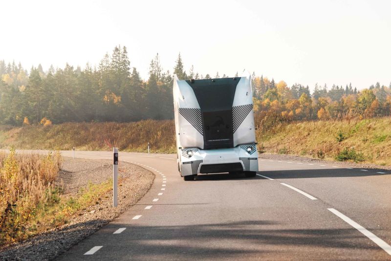 Einride’s Self-driving Trucks Launch In Sweden | CNN Business