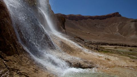 Band-e Amir National Park covers 59,000 hectares of land. 