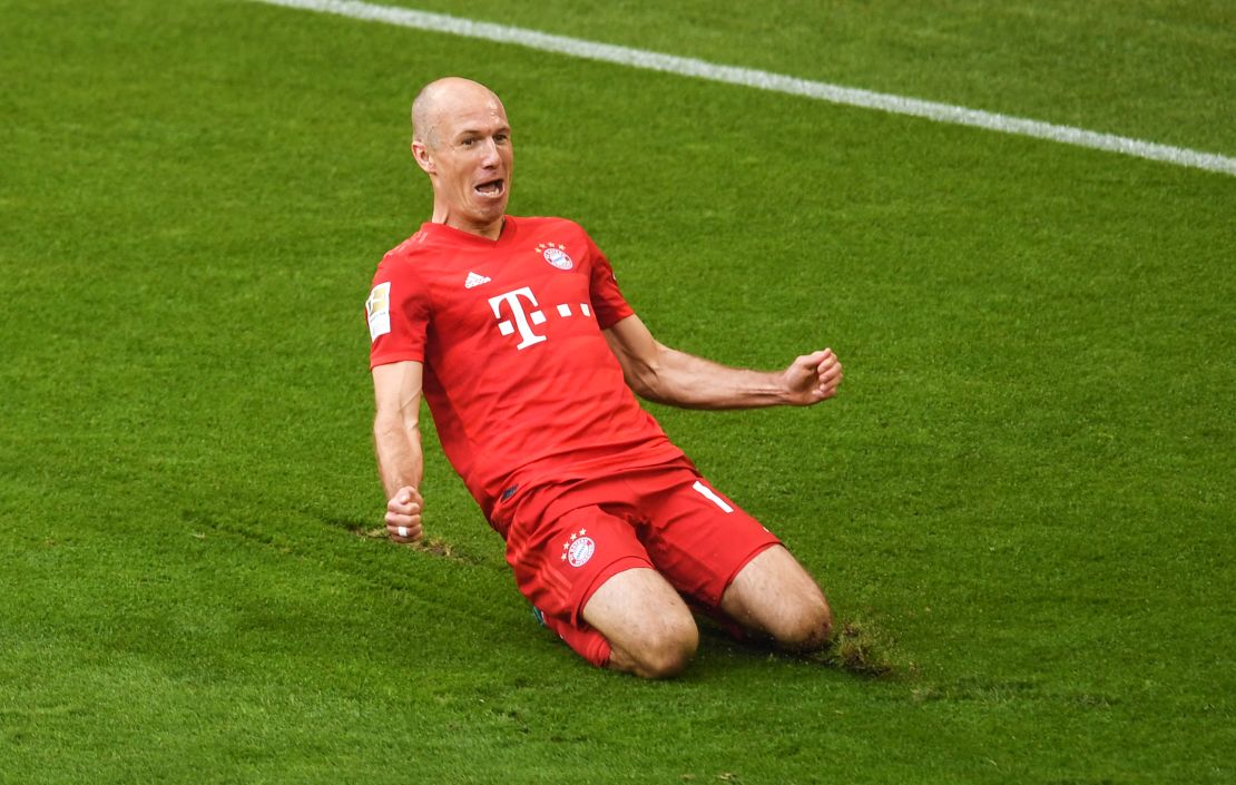 Arjen Robben celebrates his goal in his final game for Bayern Munich.