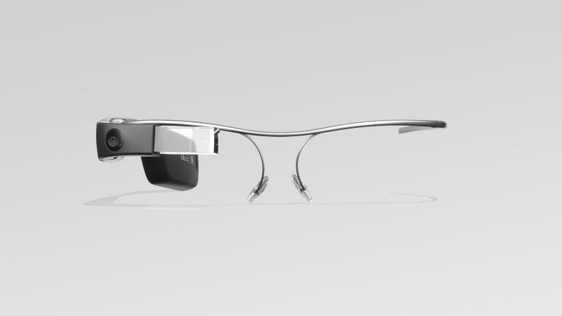 Google Glass lives on in the workplace. The latest pair costs $999