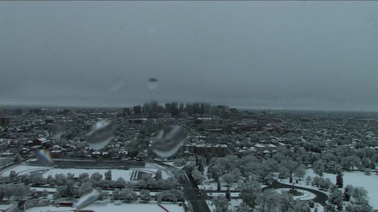 01 denver snow 0521