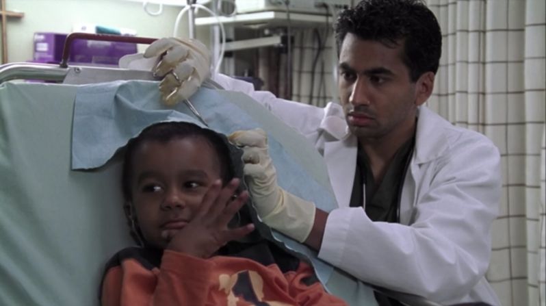 Penn guest stars as a doctor in another hospital who treats Dr. Benton's young son after an auto accident in Season 8's "The Longer You Stay." 
