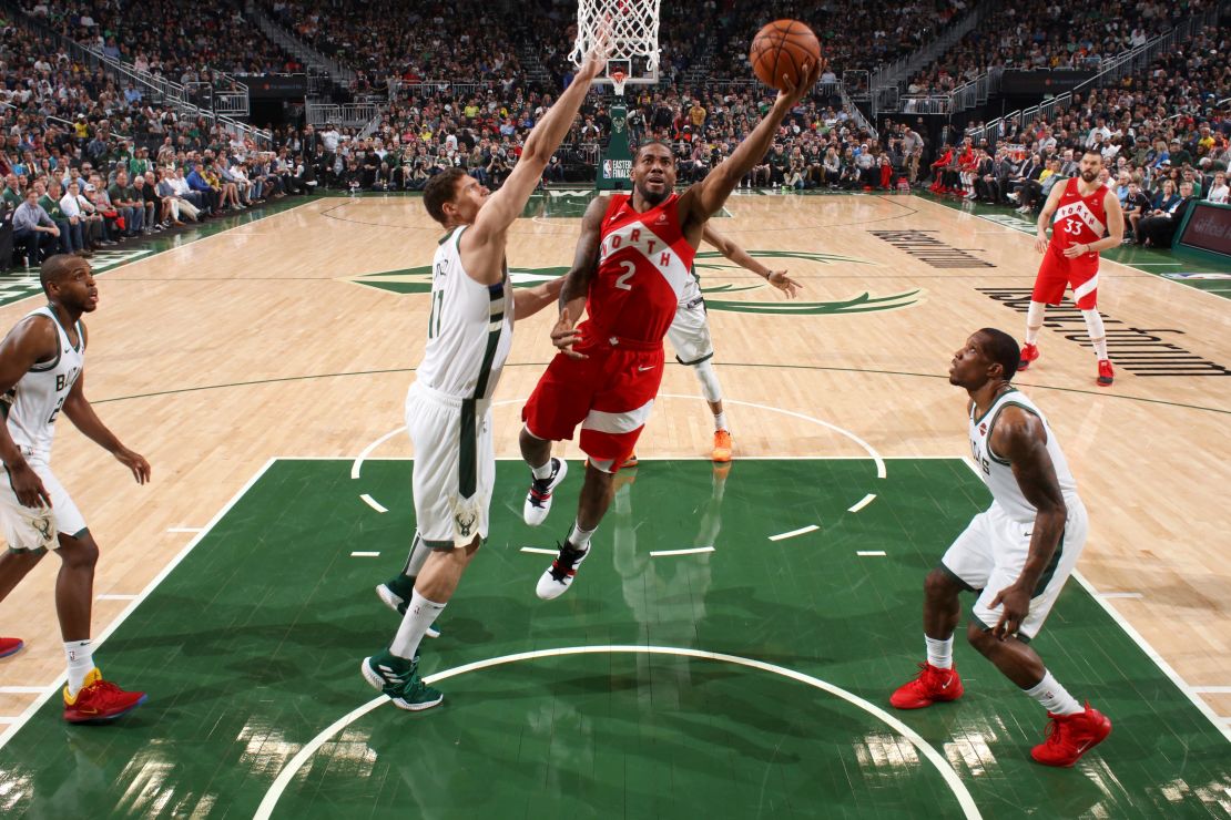 Kawhi Leonard had a game-high 35 points to lead the Raptors to a 105-99 win against Milwaukee in Game 5 of the Eastern Conference finals.