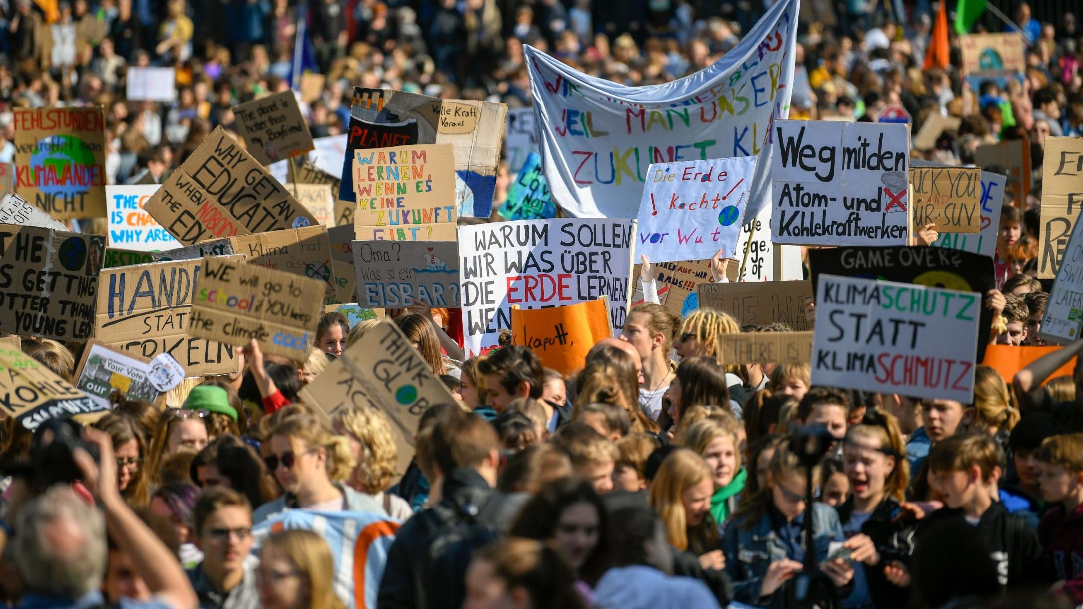 Youth activists take part in the Global Climate Strike on May 24, 2019 in Cologne, western Germany. 