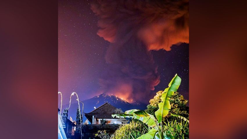 Thick smoke and glow from lava are seen as Mount Agung volcano erupts in Karangasem Regency, Bali, Indonesia, May 24, 2019, in this picture obtained from social media. Picture taken May 24, 2019, and watermarked from source. Wayan Kartika/via REUTERS THIS IMAGE HAS BEEN SUPPLIED BY A THIRD PARTY. MANDATORY CREDIT. NO RESALES. NO ARCHIVES.