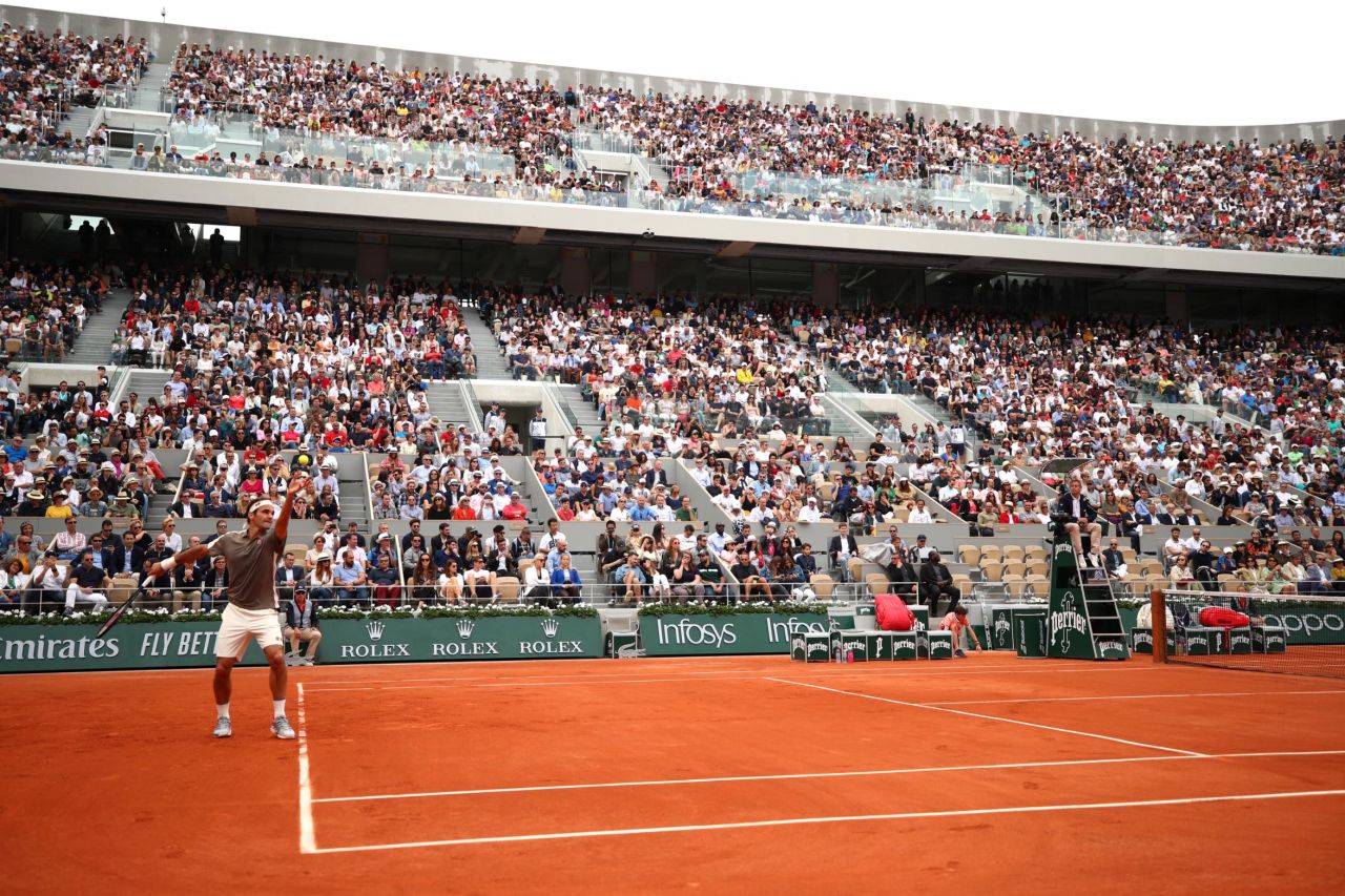 Not surprisingly there was a packed house for Federer, who hadn't played at the event since 2015. 