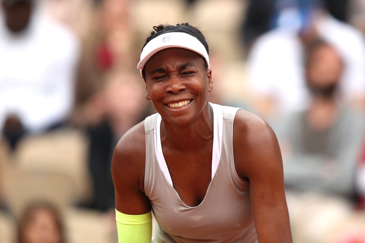 Venus Williams, 38, got a tough draw and fell in straight sets to ninth seed Elina Svitolina 6-3 6-3. 