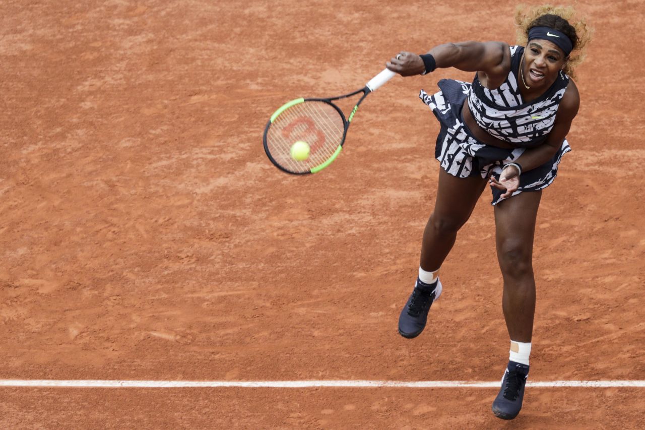 But helped by her serve, Williams then cruised. She is bidding for a record-tying 24th grand slam title. 