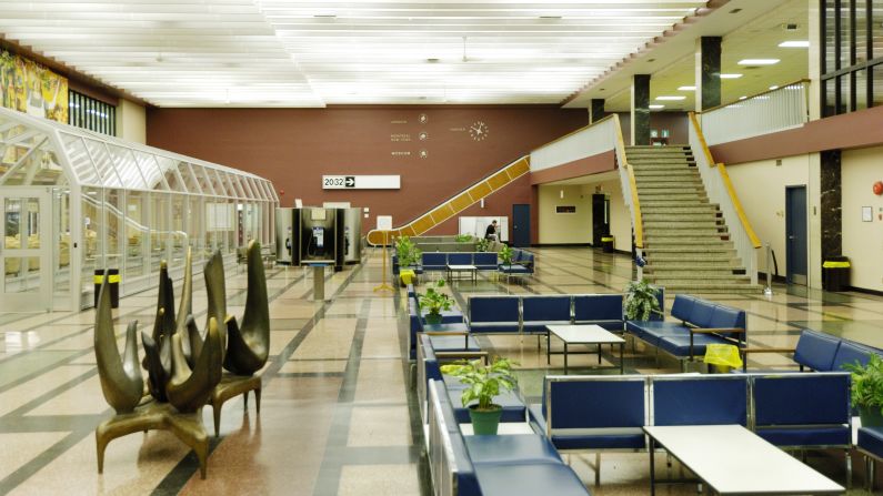<strong>Mid-century glamor: </strong>The terminal is a blast from the past, featuring a distinctly mid-century aesthetic.