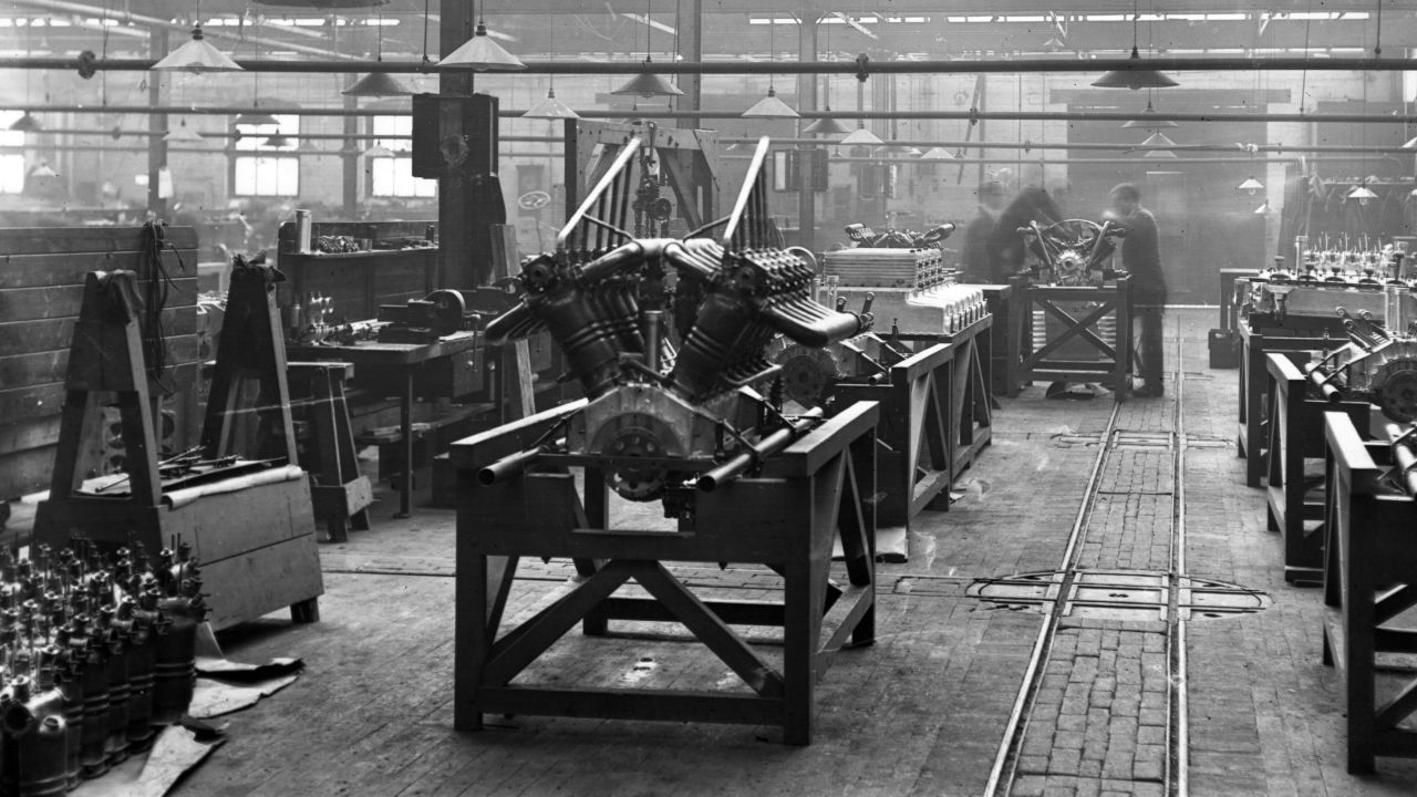 <strong>New era:</strong> The First World War ended in 1918 -- and there were still Eagle engines in production, so the manufactures were really enthusiastic about the race: "There was no need to buy more planes and so they're instantly looking for an outlet for their products," says Collins. 