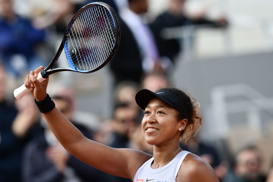 But Osaka turned it around to win in three sets on a wet and windy day in Paris. 