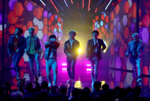 The group perform "DNA" at the American Music Awards on November 19, 2017.