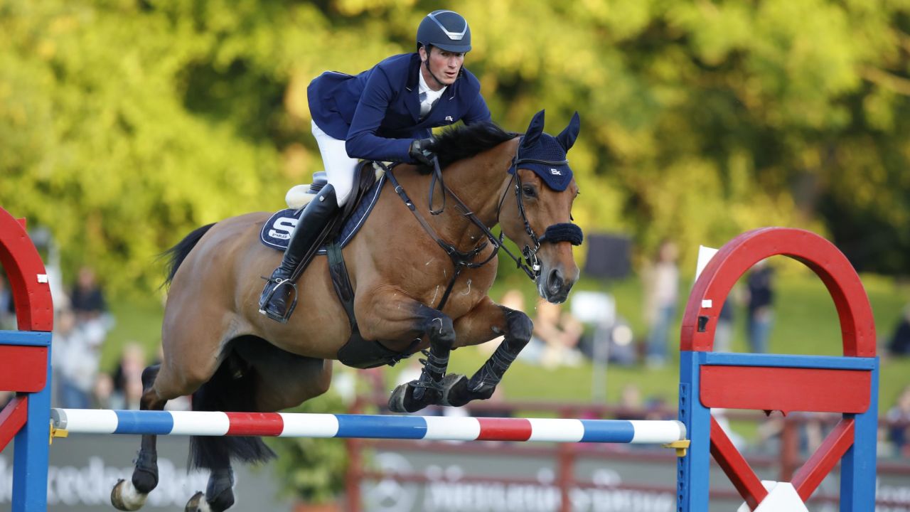 Daniel Deusser rode to victory on Killer Queen VDM.