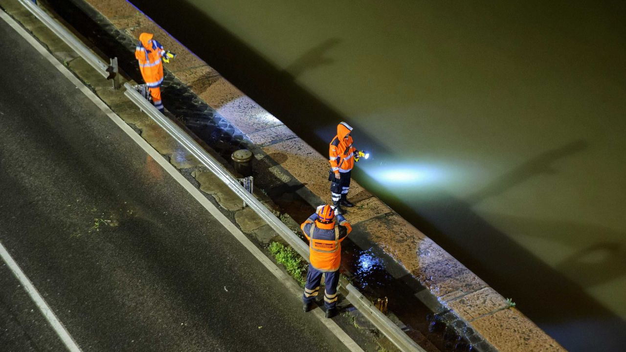 National disaster management rescue staff participate in a search operation for survivors on the River Danube in downtown Budapest, Hungary, Thursday, May 30, 2019, following a collision of a hotel ship and a smaller tourist cruise ship on the previous evening. (Peter Lakatos/MTI via AP)