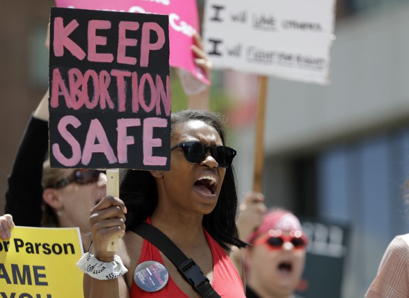 Clinic Can Continue To Provide Abortions In Missouri, Judge Rules | CNN