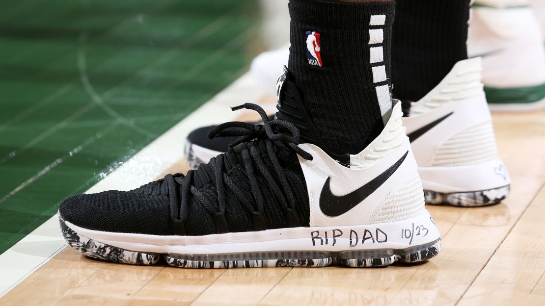 Siakam has been writing "RIP Dad" on his shoes during playoff games for the Raptors.
