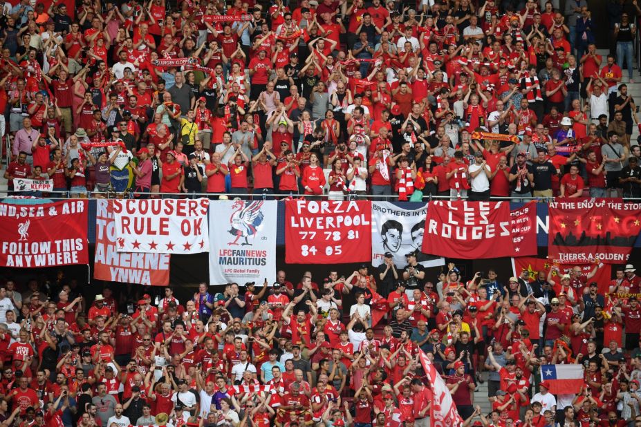 MADRID, SPAIN - JUNE 01: Liverpool fans show their support prior to the UEFA Champions League Final between Tottenham Hotspur and Liverpool at Estadio Wanda Metropolitano on June 01, 2019 in Madrid, Spain. (Photo by Matthias Hangst/Getty Images)