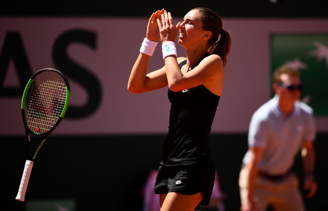 After going 0-4 in her previous grand slam fourth rounds, Petra Martic broke through by beating Kaia Kanepi in three sets. 