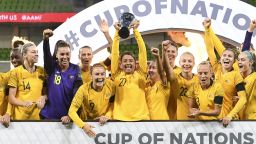 Australia celebrate with the trophy after defeating Argentina in their Women's Cup of Nations football match in Melbourne on March 6, 2019. (Photo by WILLIAM WEST / AFP) / -- IMAGE RESTRICTED TO EDITORIAL USE - STRICTLY NO COMMERCIAL USE --        (Photo credit should read WILLIAM WEST/AFP/Getty Images)