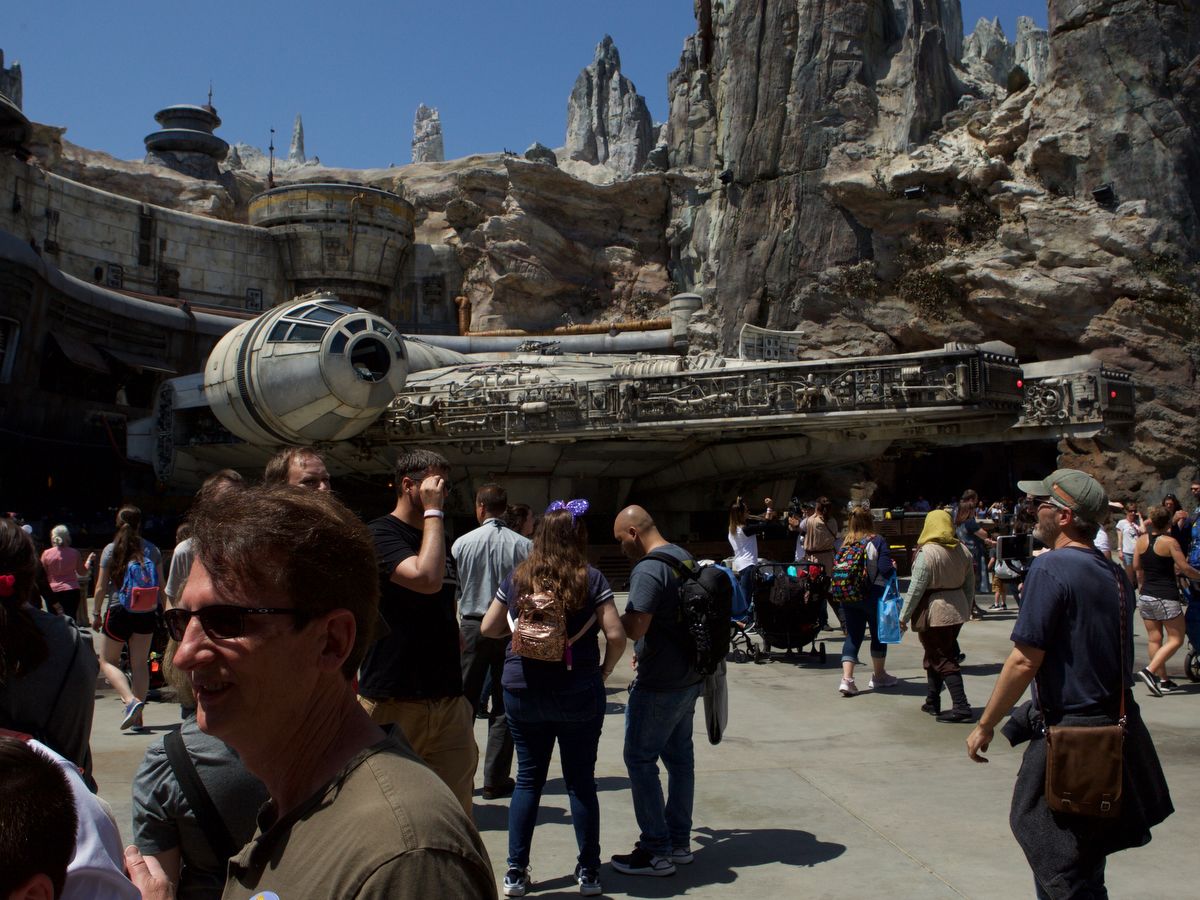 Star Wars Day Disneyland 2023