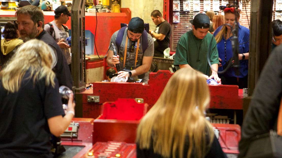 Guests of Batuu assemble remote controlled BB and RD droids they color coordinate themselves. 